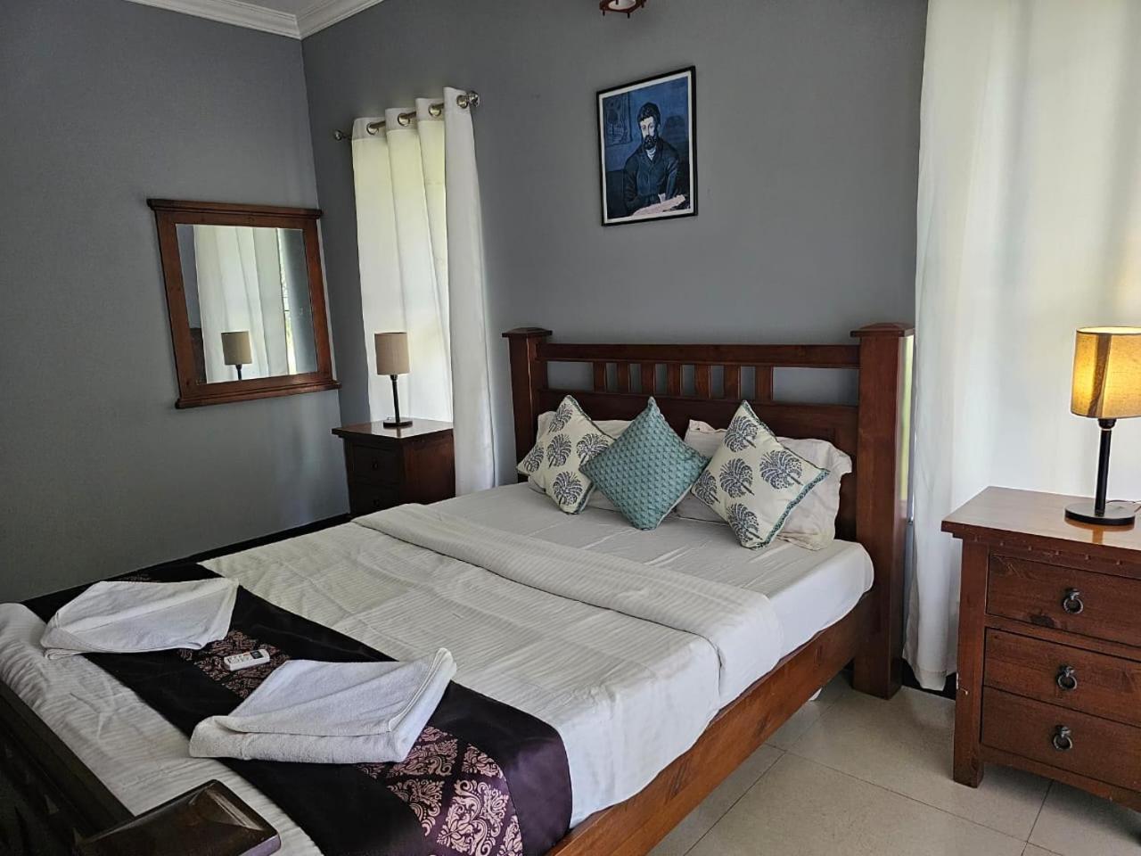 Apartment B&f Kensington Square