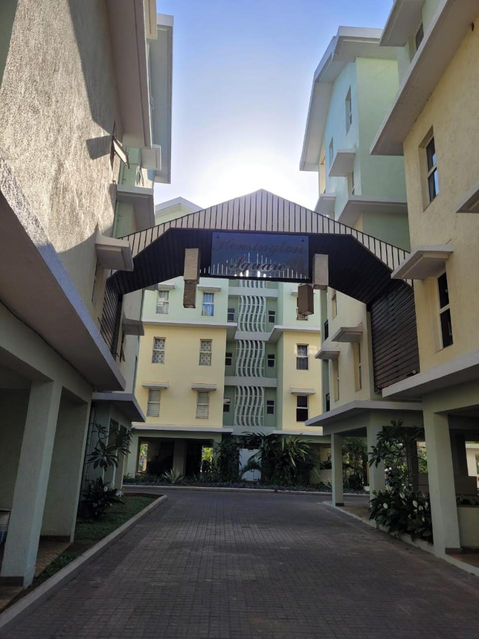 B&f Kensington Square * Siolim