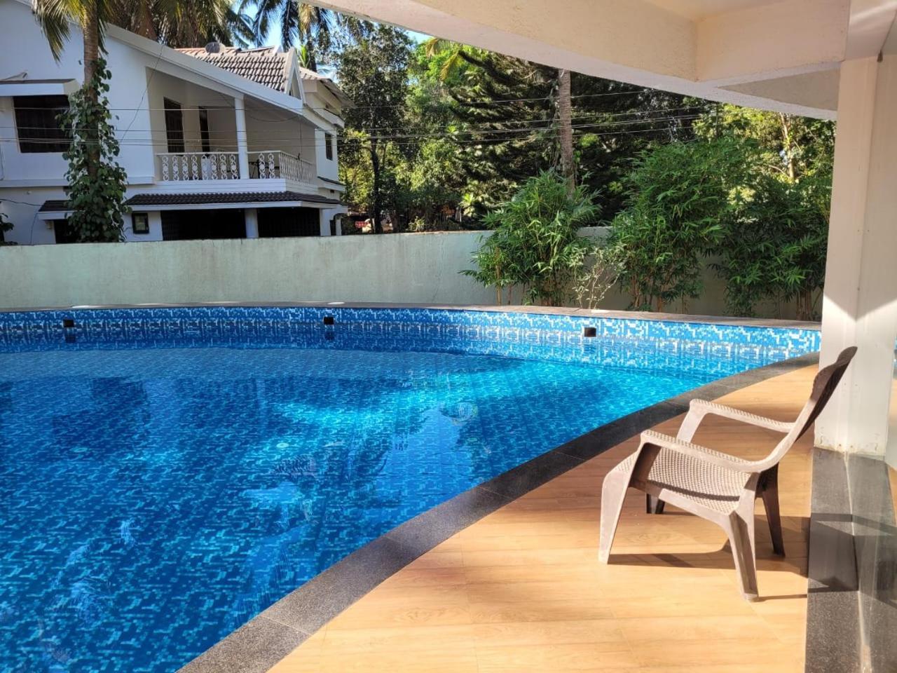 B&f Kensington Square Apartment Siolim