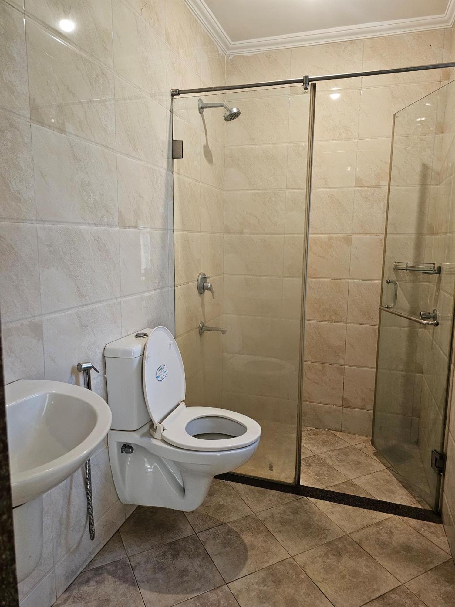 Apartment B&f Kensington Square Siolim