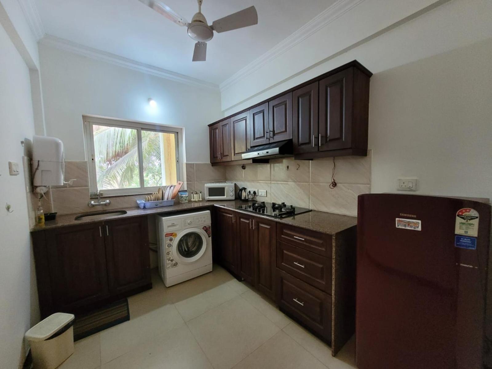 B&f Kensington Square Apartment